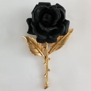 Vintage Crown Trifari Brooch